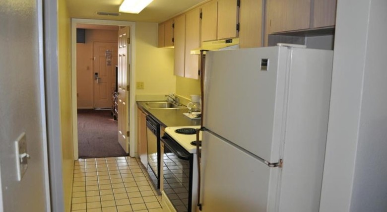 Hotel Howard Johnson Inn Lakefront