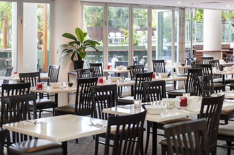 Hotel Rydges Esplanade Resort Cairns