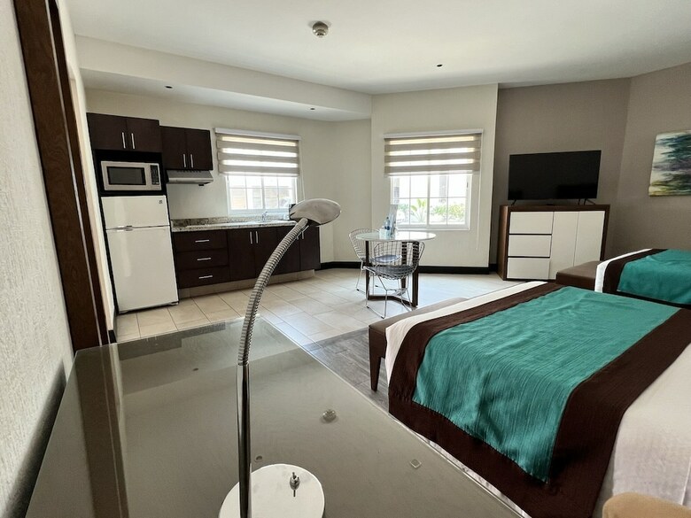 �urea Hotel And Suites