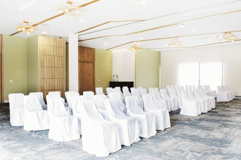�urea Hotel And Suites