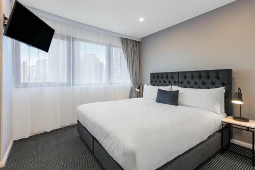 Hotel Meriton Kent Street