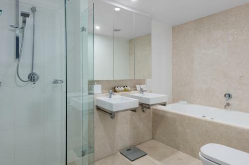 Hotel Meriton Kent Street
