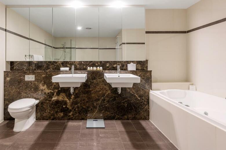 Hotel Meriton Serviced Apartments-world Tower