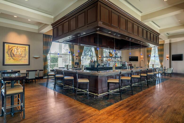 Hotel Omni Dallas Park West