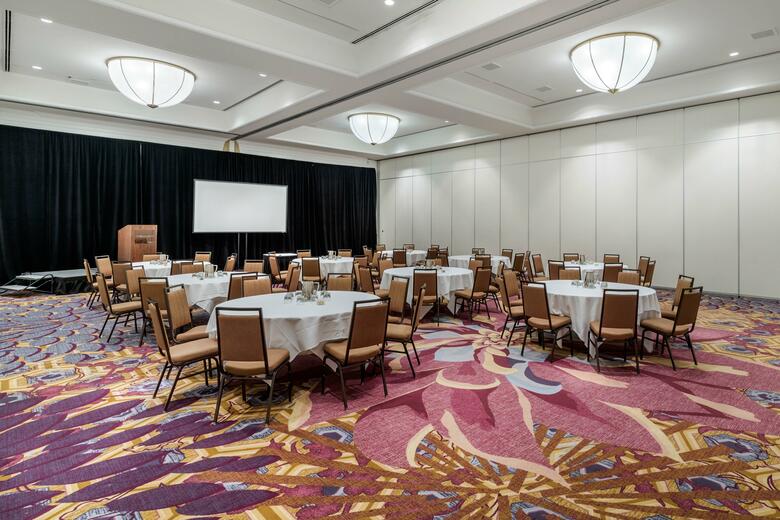 Hotel Omni Dallas Park West