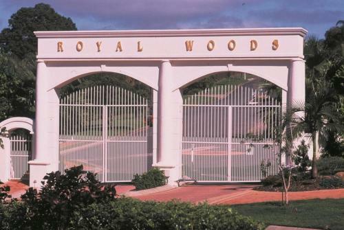 Hotel Royal Woods Resort