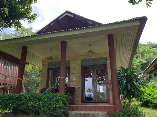 Hotel Suntisook Resort