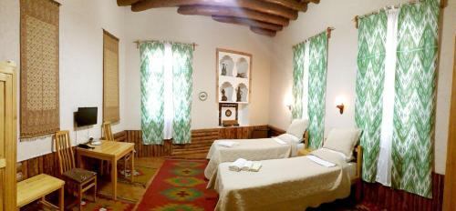 Hotel Qosha Darvoza