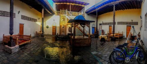 Hotel Qosha Darvoza