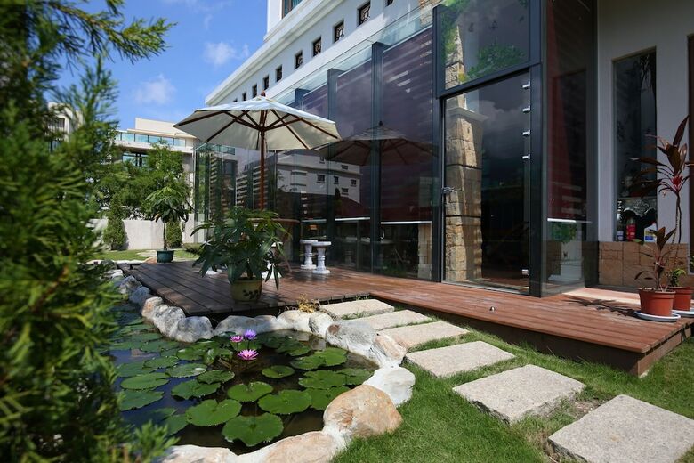 White Palace B&B