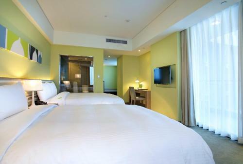 Park City Hotel Luzhou Hotel