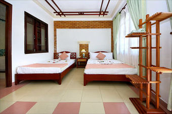 Long Life Hotel