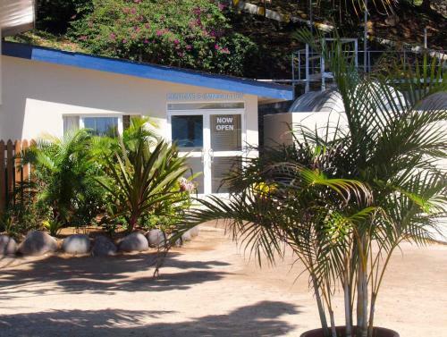 Blue Lagoon Hotel And Marina Ltd
