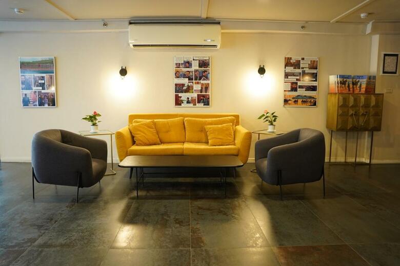 Shani Hotel