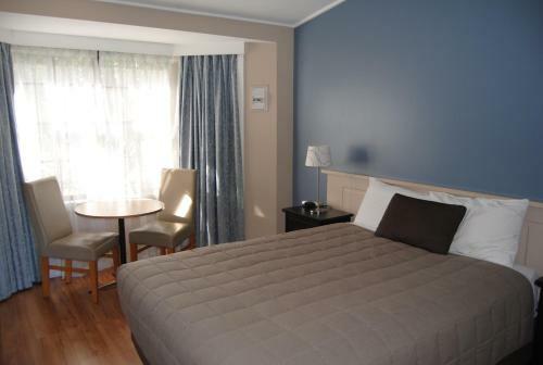 Airlie House Motor Inn