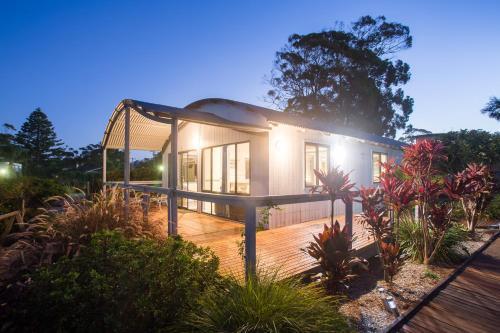 Hotel Thou Walla Sunset Retreat