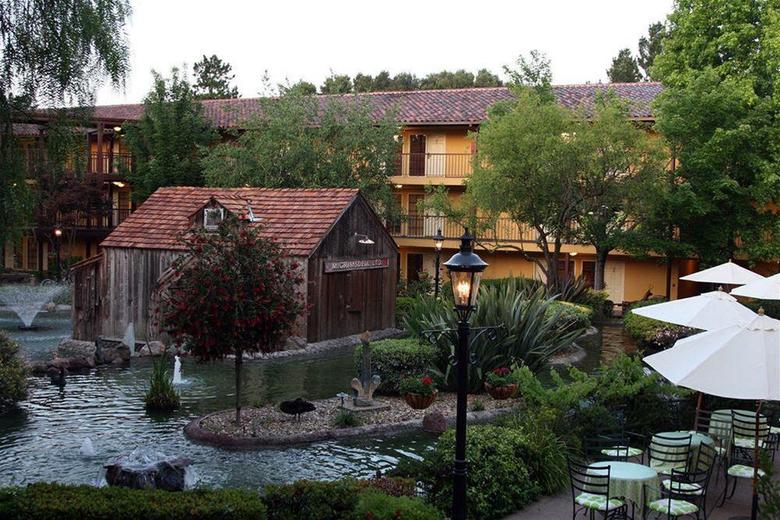 Hotel Embassy Suites Napa Valley