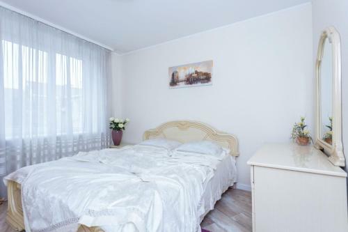 Apartments Yakuba Kolosa