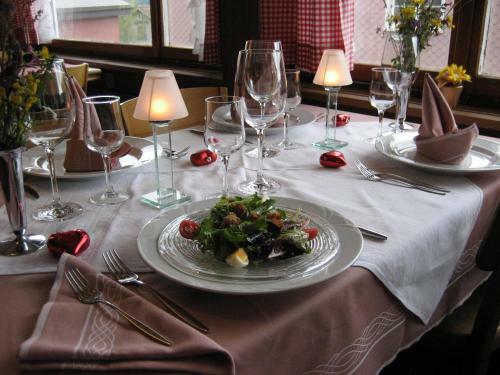 Bed & Breakfast Heidi-guesthouse-amden