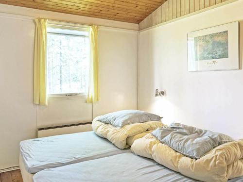 Three-bedroom Holiday Home In Aakirkeby 5