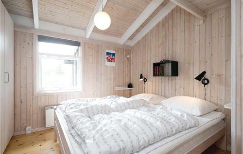 Three-bedroom Holiday Home �lb�k With A Fireplace 01