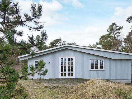 Three-bedroom Holiday Home In Nex� 32
