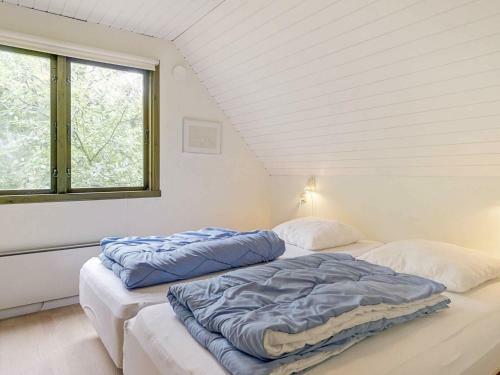 Three-bedroom Holiday Home In Nex� 35