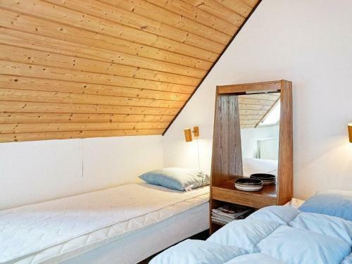 Two-bedroom Holiday Home In Nex� 9