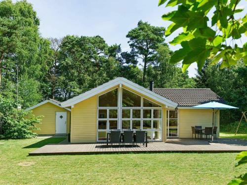 Three-bedroom Holiday Home In Nex� 28