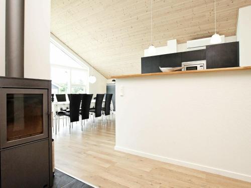 Three-bedroom Holiday Home In Brovst 13