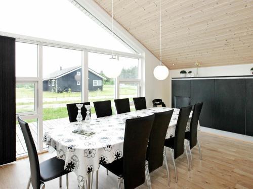 Three-bedroom Holiday Home In Brovst 13