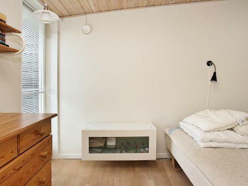 Three-bedroom Holiday Home In Hals 18