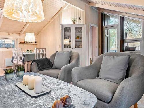 Two-bedroom Holiday Home In Hals 9