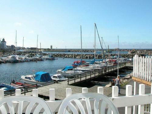 Three-bedroom Holiday Home In Hasle 1