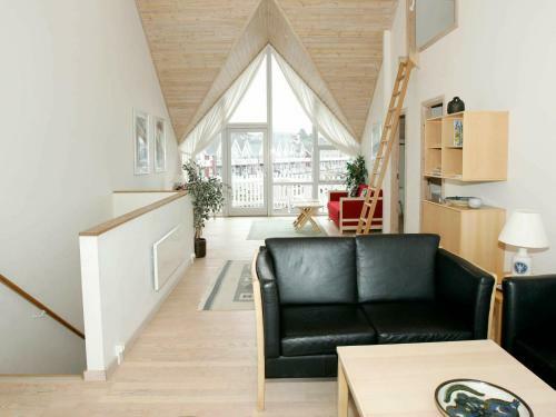 Three-bedroom Holiday Home In Hasle 1