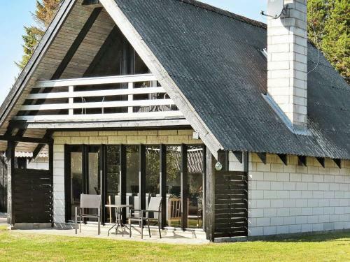 Four-bedroom Holiday Home In Hals 19