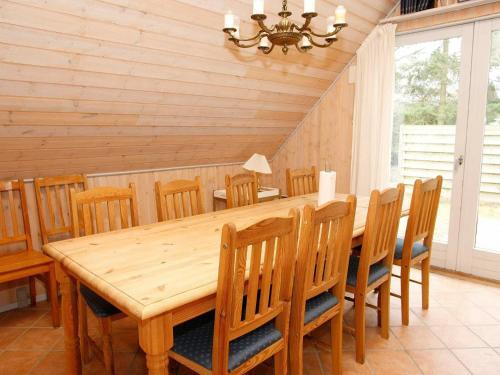 Four-bedroom Holiday Home In Hals 12