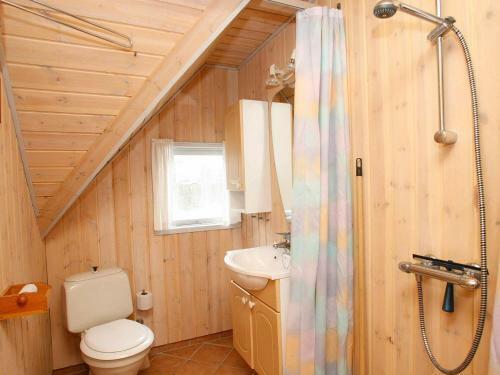 Four-bedroom Holiday Home In Hals 12