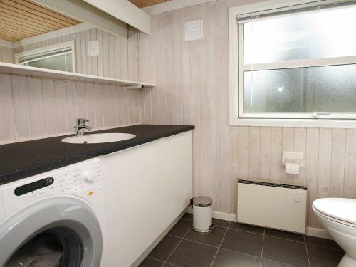 Four-bedroom Holiday Home In Jerup 7