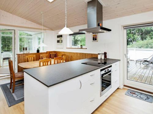 Three-bedroom Holiday Home In Jerup 5
