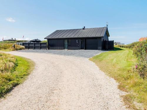 Four-bedroom Holiday Home In L�kken 19