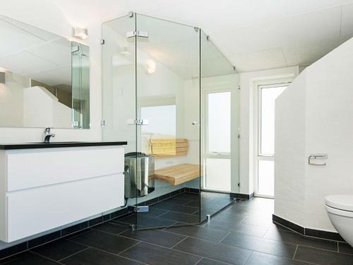 Four-bedroom Holiday Home In L�kken 19
