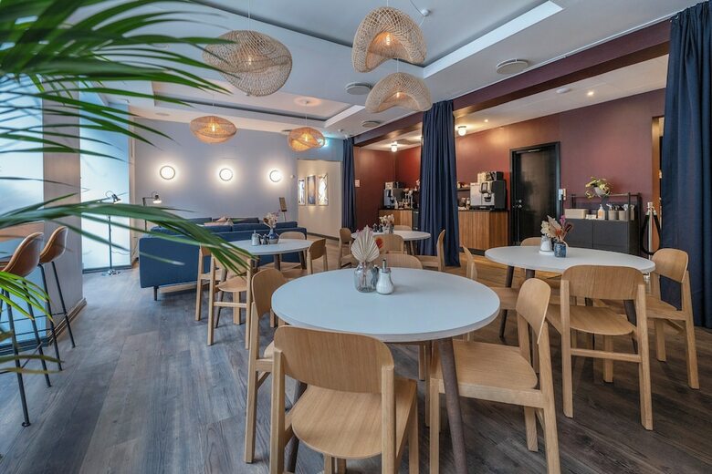 First Hotel Twentyseven