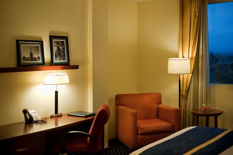 Hotel Hodelpa Garden Court