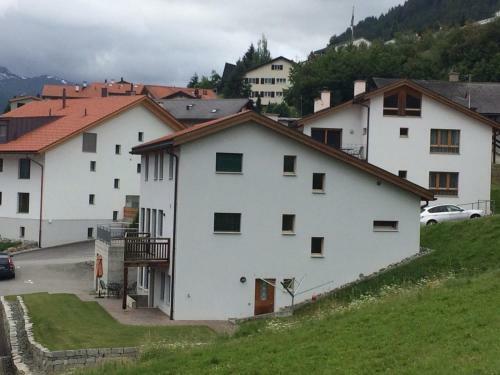 Apartamentos Chasa Mundin