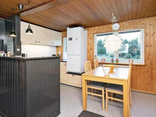 Three-bedroom Holiday Home In S�by 17