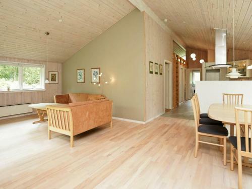 Three-bedroom Holiday Home In S�by 12