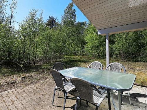 Three-bedroom Holiday Home In S�by 12