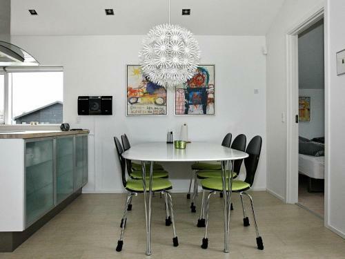 Three-bedroom Holiday Home In Hadsund 42