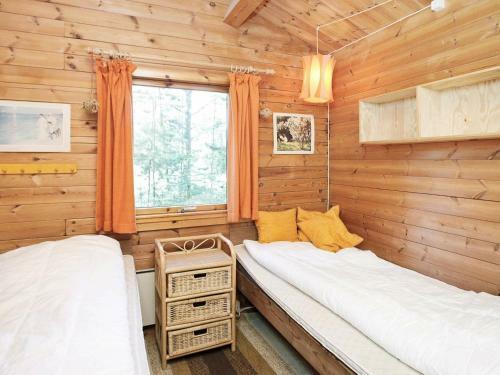 Three-bedroom Holiday Home In �lb�k 54